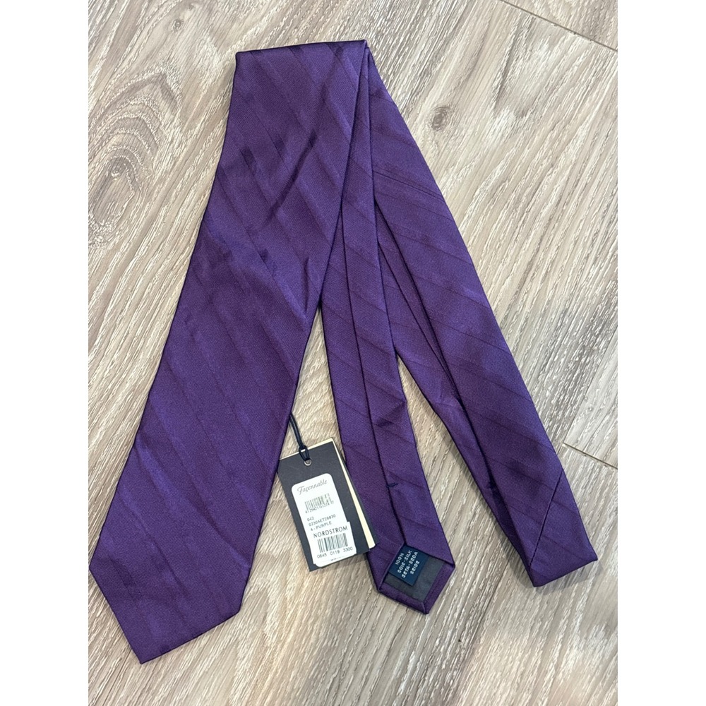 Faconnable Mens Purple Diagonal Tonal Stripe 100% Silk Necktie NWT 02304ET28830